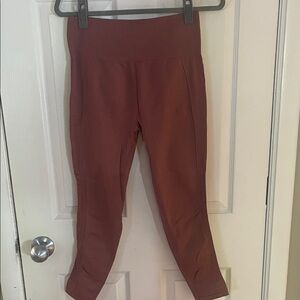 Fabletics Sculpt-Knit Leggings in Rose See last picture for actual color